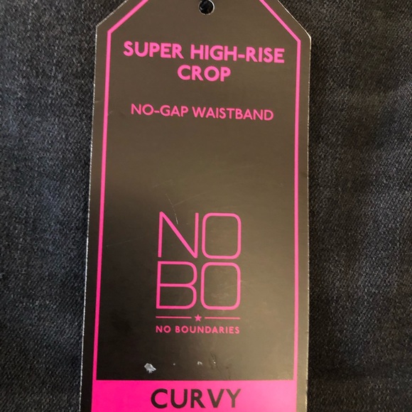 NO BOUNDARIES Womens Curvy Cropped Jeans Size 17 Juniors Black Distressed New - Picture 3 of 5